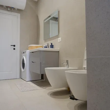 Center Staymore شقة *